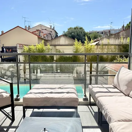 T2 - Piscine - Garage Prive - 5 Min De Cannes アパート ル·カネ